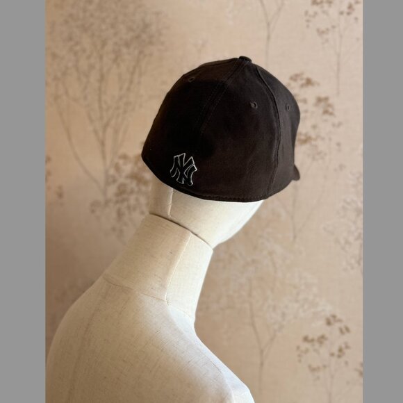New Era NY Yankees hat cap - Picture 11 of 14
